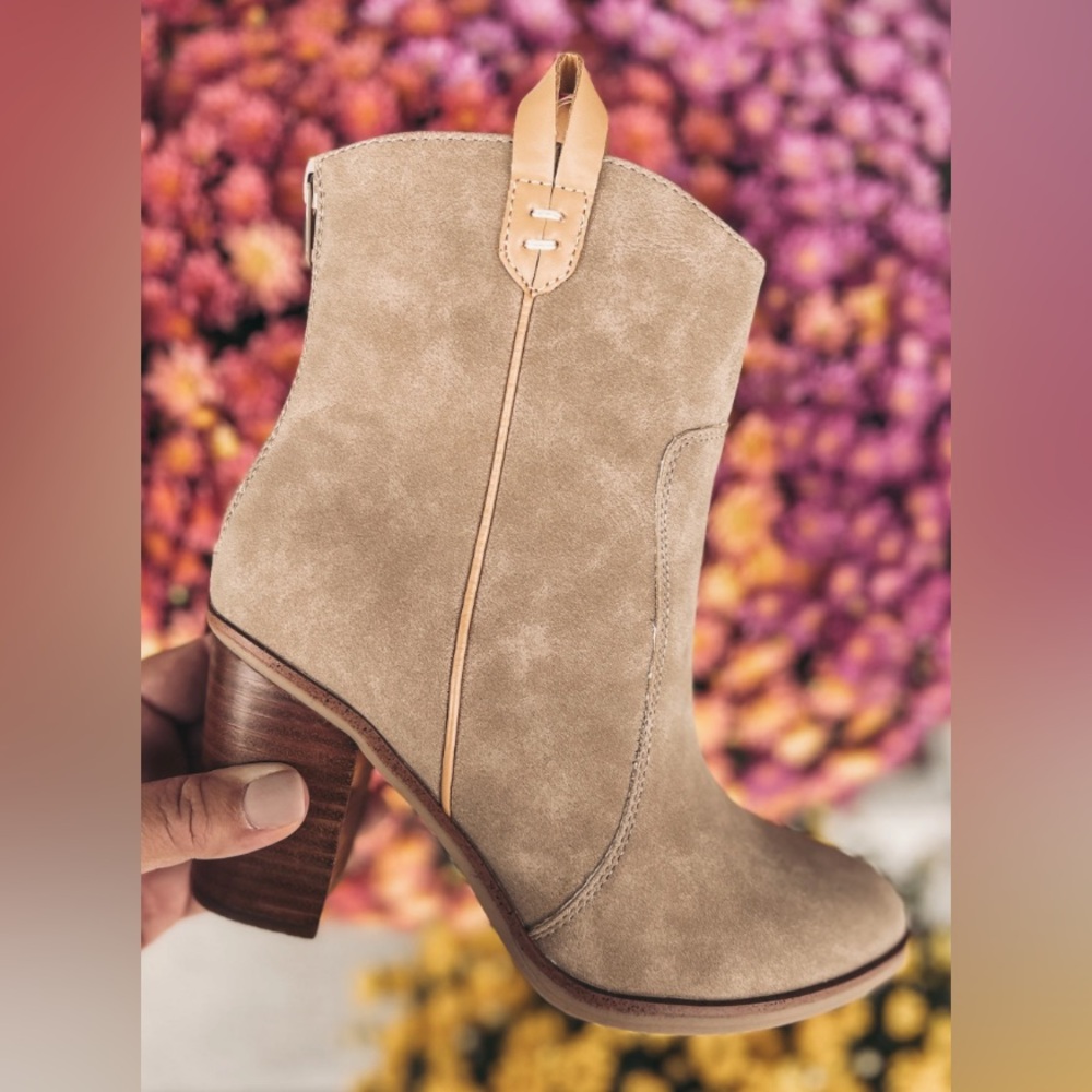 MIA Susanna Western Block Heel Ankle Sand/Nude Boots Women's Size 8 - Picture 2 of 16